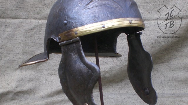 JL1009 - Roman Gallic helmet